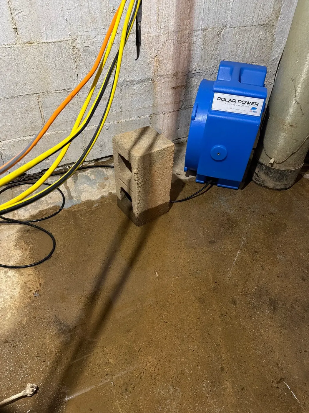 Basement water extraction in Viking Meadows Indiana home